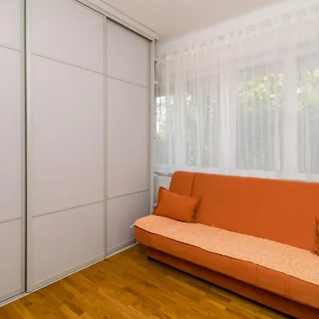 Rea Apartment *