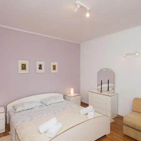 Apartment Rea