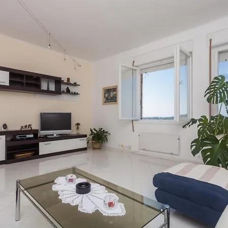 Apartment Rea