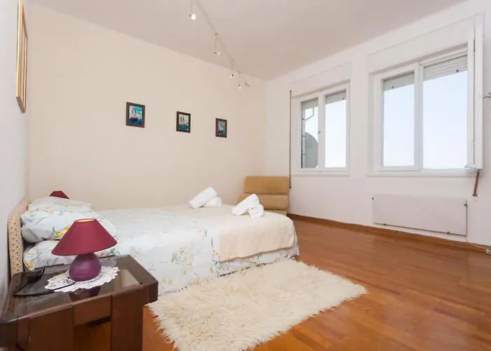 Rea * 杜布罗夫尼克